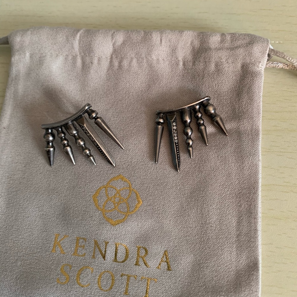Kendra Scott Ear Climbers (damaged)